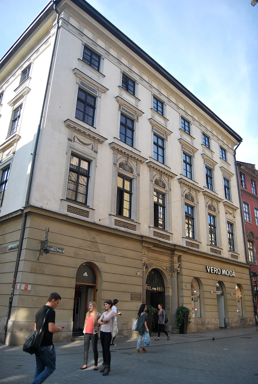 Hotel Pod Różą exterior on Floriańska
