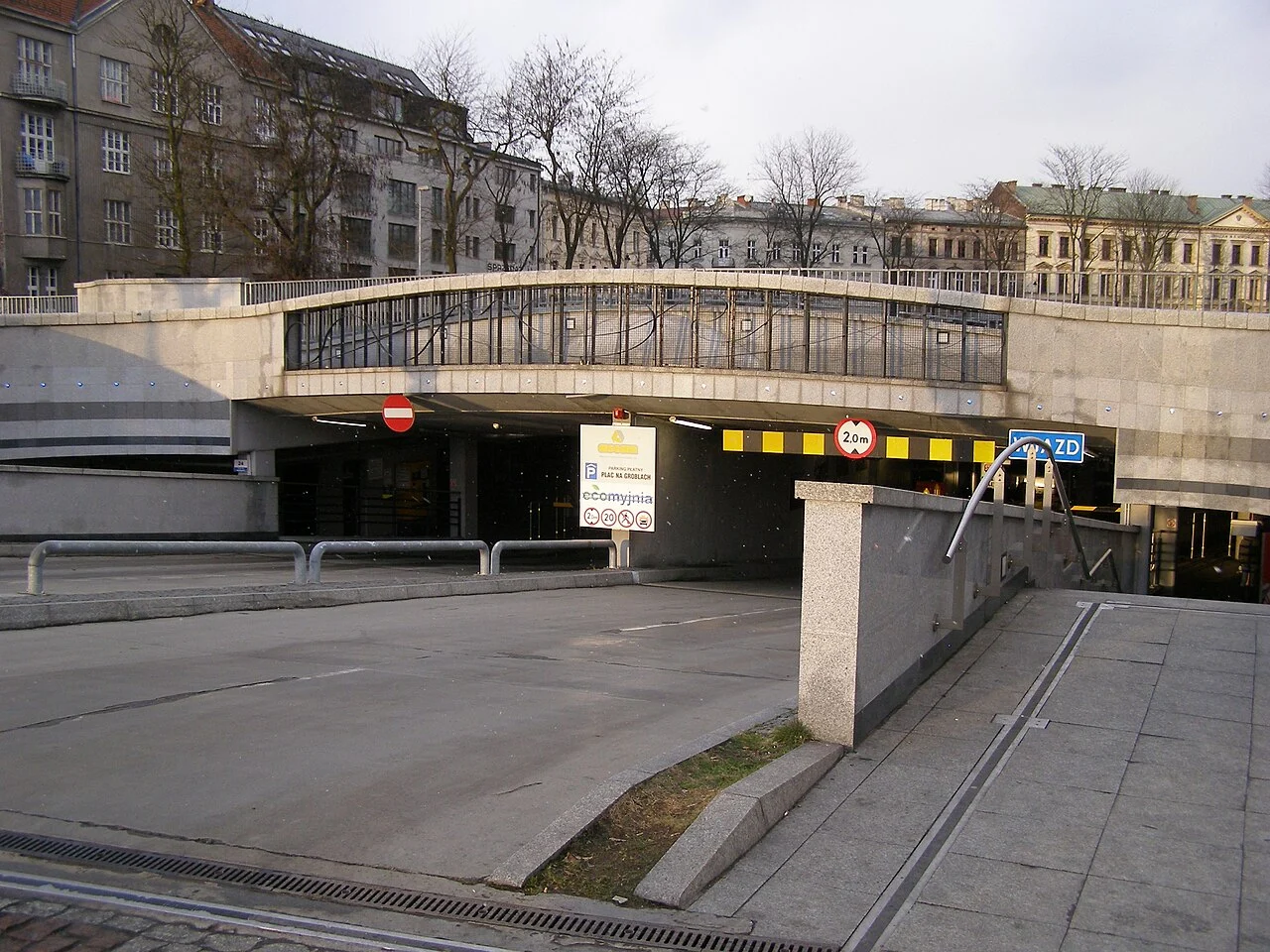Parking entrance under Na Groblach Square, photographed in 2015